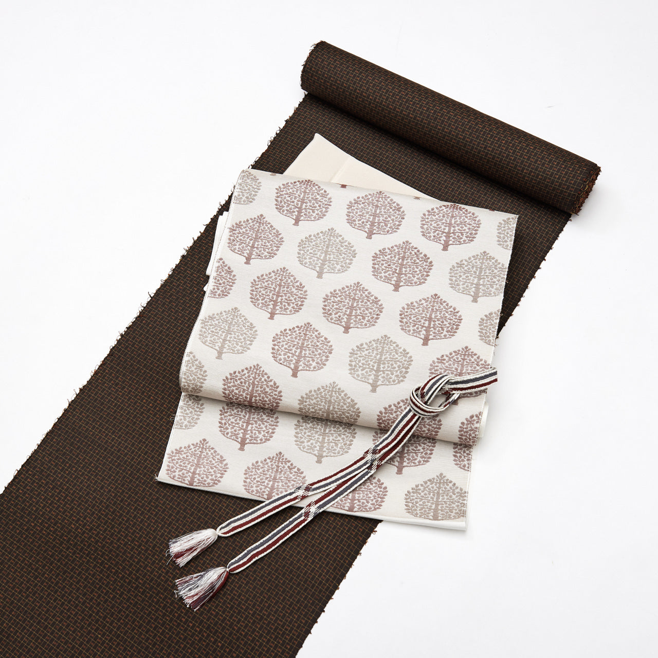 女性着物コーディネート【勝山さと子】名古屋帯「木立」、遊び心